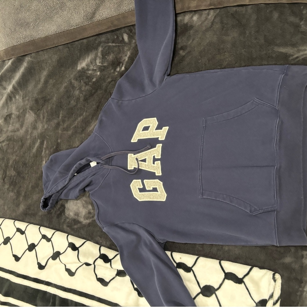 GAP Men's Gray Hoodie Sweater